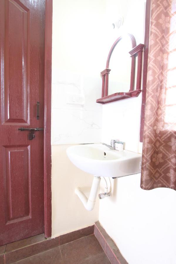 Naadi Homestay Thanjavur Luaran gambar